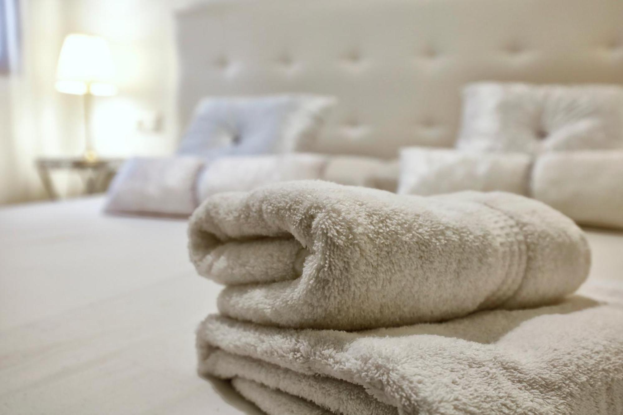 Encanto En La Juderia: Apartamento Con Patio Кордова Экстерьер фото
