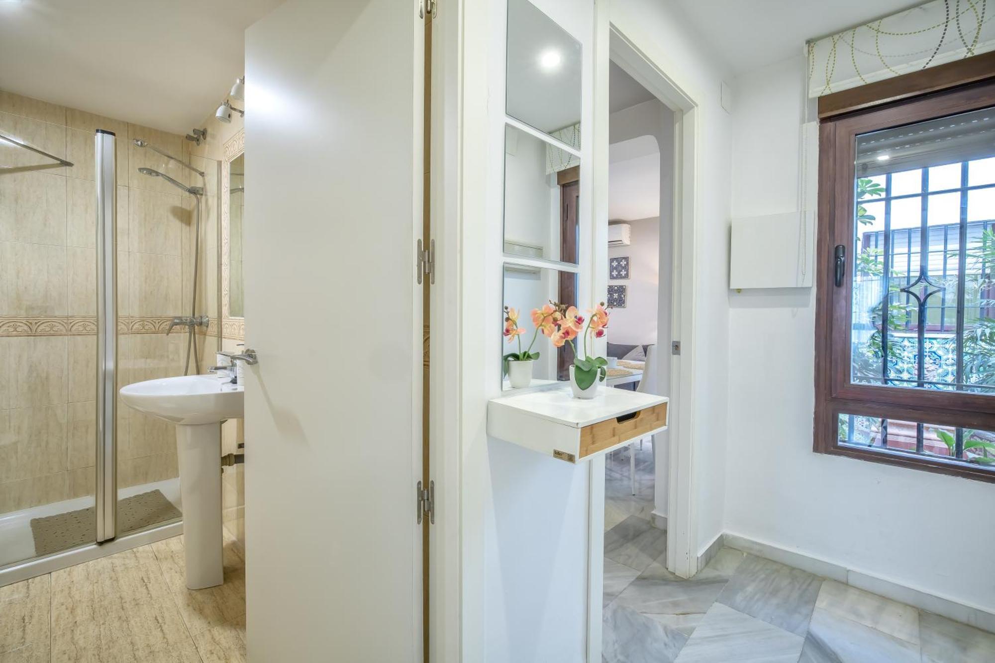 Encanto En La Juderia: Apartamento Con Patio Кордова Экстерьер фото